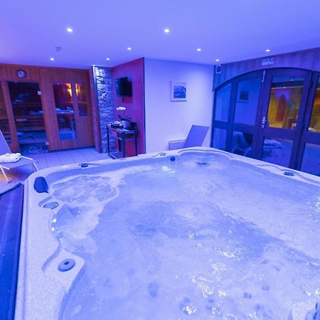 Alpazur Val Cenis Hotel Lanslebourg-Mont-Cenis Bagian luar foto