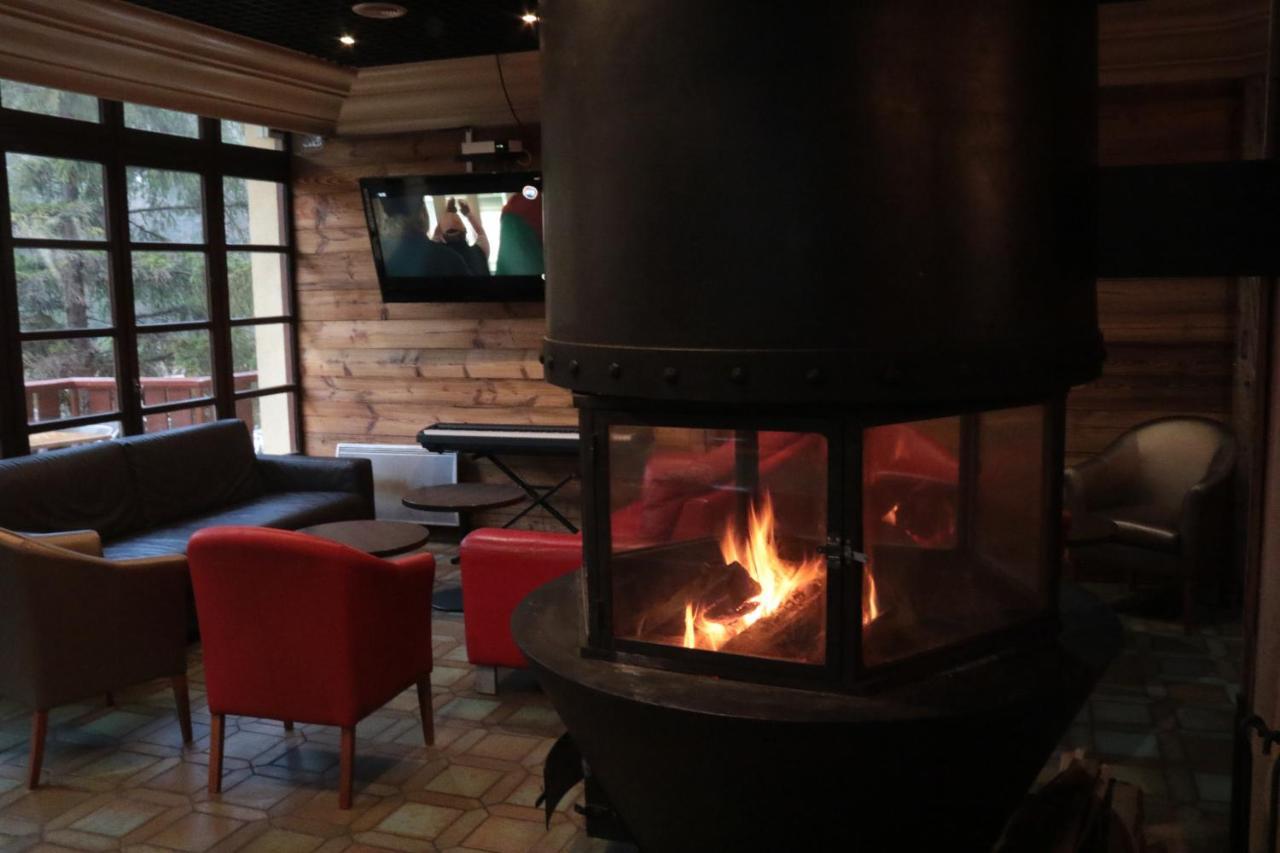 Alpazur Val Cenis Hotel Lanslebourg-Mont-Cenis Bagian luar foto