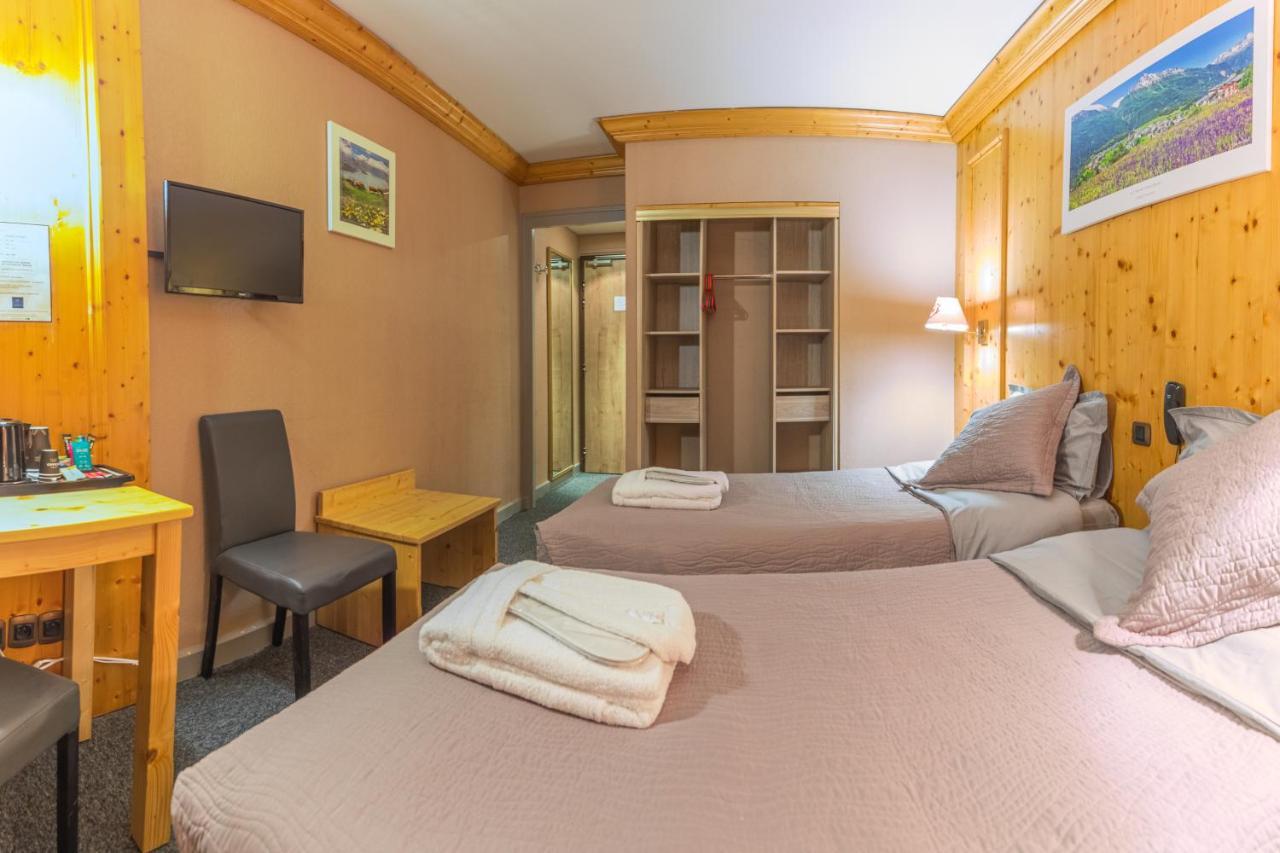 Alpazur Val Cenis Hotel Lanslebourg-Mont-Cenis Bagian luar foto